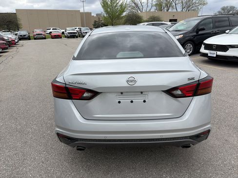 Used 2020 Nissan Altima 2.5 SR FWD image 5