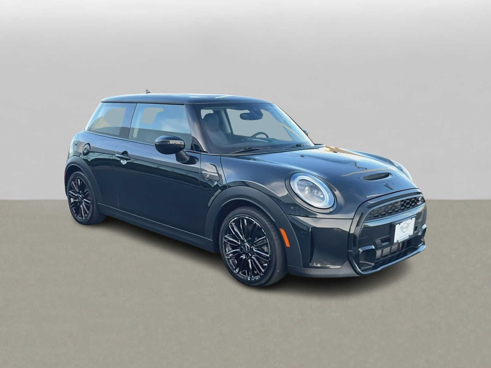 Used 2024 MINI Cooper S FWD image 2
