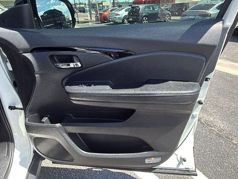 Used 2019 Honda Passport Touring image 17