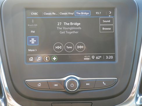 Used 2023 Chevrolet Equinox LT image 22