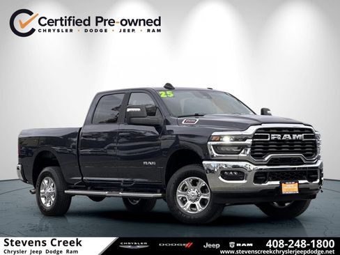 Used 2025 RAM 2500 Big Horn AWD/4WD image 1