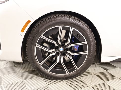 Used 2023 BMW 740i w/ Parking Assistance Package image 19