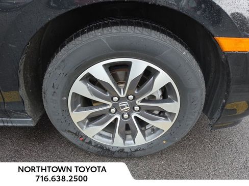 Used 2024 Honda Odyssey EX-L image 2