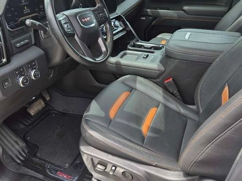 Used 2024 GMC Sierra 2500 AT4 w/ AT4 Premium Plus Package AWD/4WD image 18