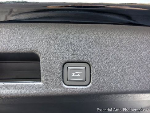 New 2026 Chevrolet Traverse LT w/ Enhanced Driving Package image 23