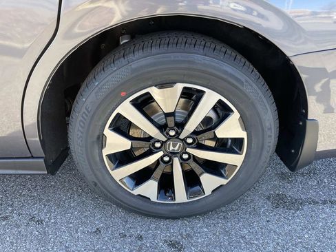 New 2026 Honda Odyssey EX-L image 9