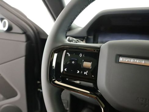 New 2024 Land Rover Range Rover Evoque Dynamic SE image 8