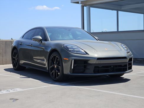 Certified 2026 Porsche Panamera 4 AWD/4WD image 10