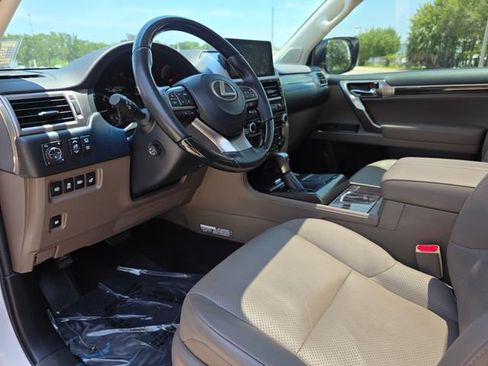 Used 2022 Lexus GX 460 Luxury w/ Sport Design Package AWD/4WD image 26