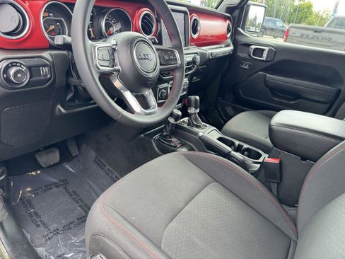 Certified 2023 Jeep Wrangler Unlimited Rubicon AWD/4WD image 14