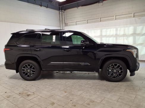 New 2026 Toyota Sequoia Platinum image 10