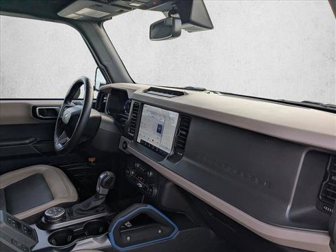 Used 2024 Ford Bronco Wildtrak image 20