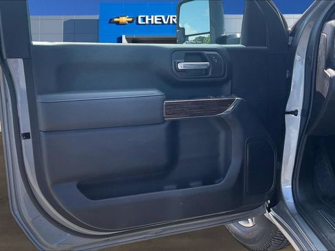 Used 2025 GMC Sierra 2500 SLE AWD/4WD image 21