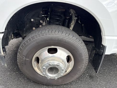 Used 2025 Ford F350 King Ranch w/ Chrome Package image 6