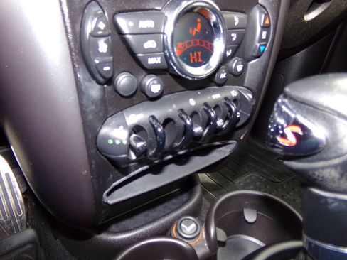 Used 2014 MINI Cooper Countryman S w/ Premium Package FWD image 51