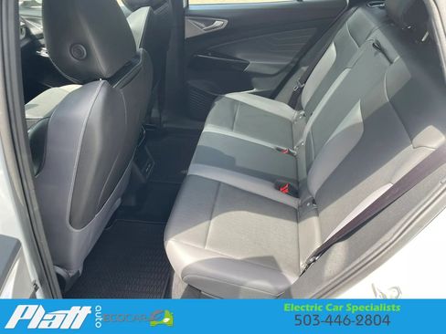 Used 2023 Volkswagen ID.4 Pro S RWD image 40