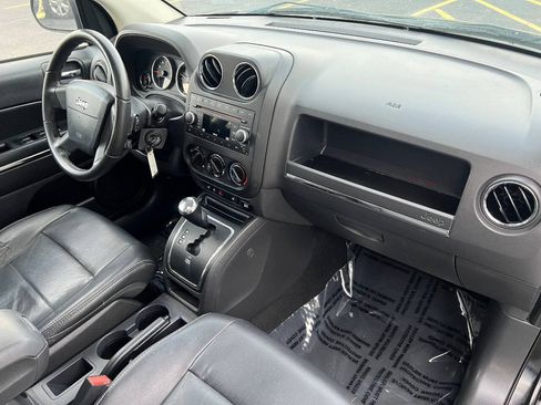 Used 2009 Jeep Compass Limited w/ Sun/Sound Group FWD image 29