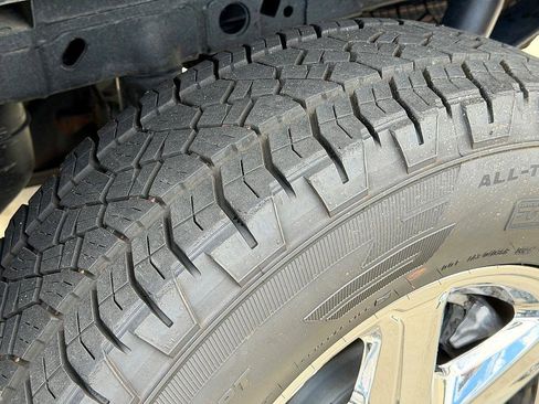 Used 2024 Ford F150 XLT w/ Equipment Group 302A MID image 17