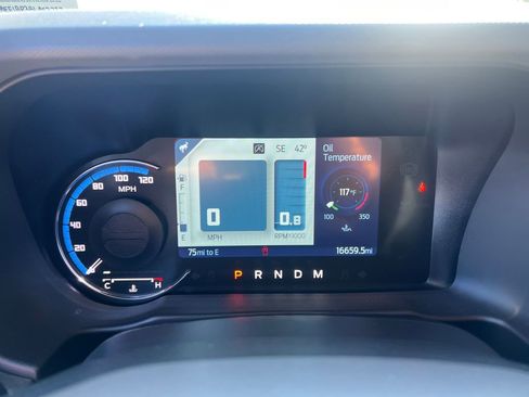 Used 2024 Ford Bronco Black Diamond w/ Sasquatch Package image 16