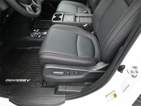 New 2026 Honda Odyssey Sport-L image 27