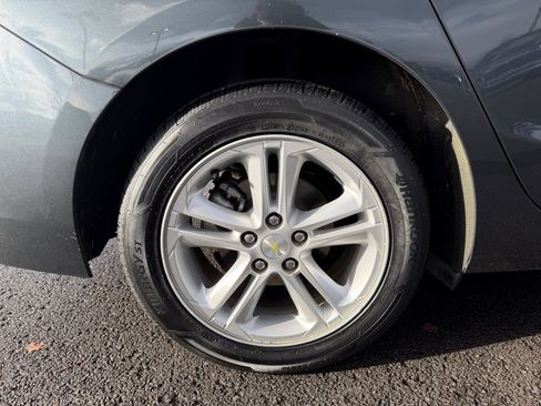 Used 2018 Chevrolet Cruze LT w/ LT Fleet Convenience Package image 10