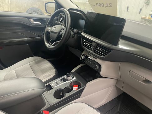 Used 2023 Ford Escape Active w/ Tech Pack #2 image 33