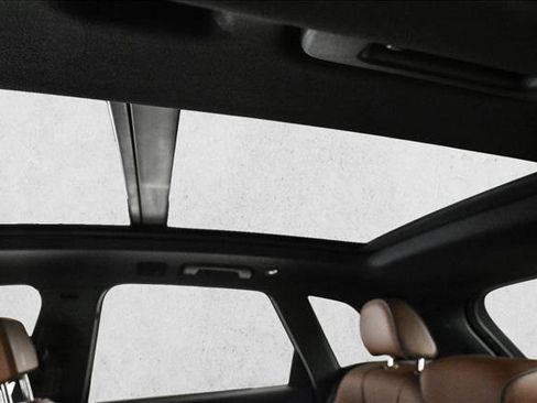 Certified 2025 Audi Q5 2.0T Premium Plus image 20