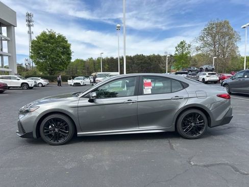 New 2026 Toyota Camry SE FWD image 8