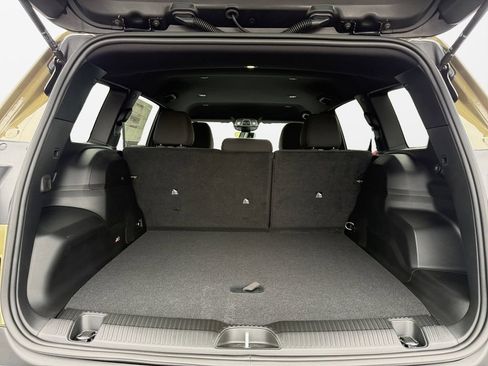 New 2026 Jeep Cherokee Laredo AWD/4WD image 18