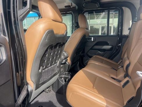 Used 2020 Jeep Gladiator Rubicon image 14