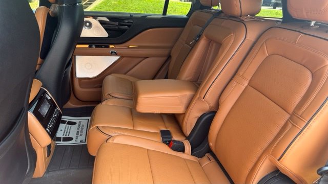 Used 2022 Lincoln Aviator Black Label AWD/4WD image 28