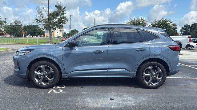 Used 2024 Ford Escape ST-Line AWD/4WD image 4