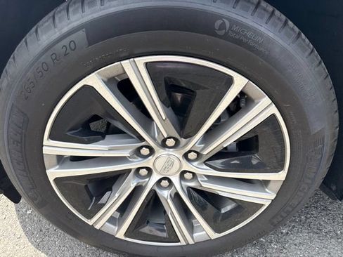 Used 2024 Cadillac Lyriq Luxury w/ LPO, Floor Liner Package AWD/4WD image 11