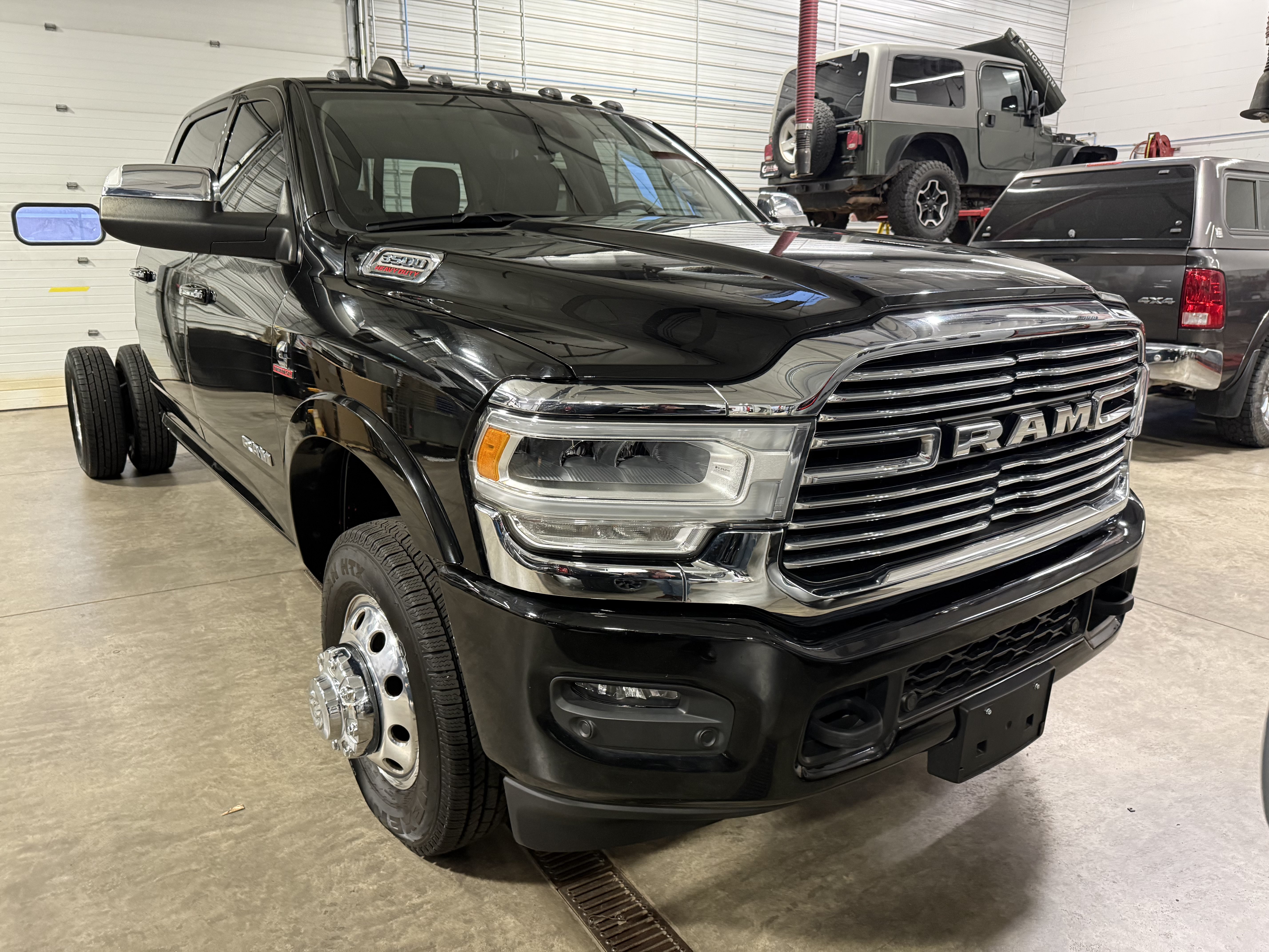 Used 2022 RAM 3500 Laramie AWD/4WD image 1