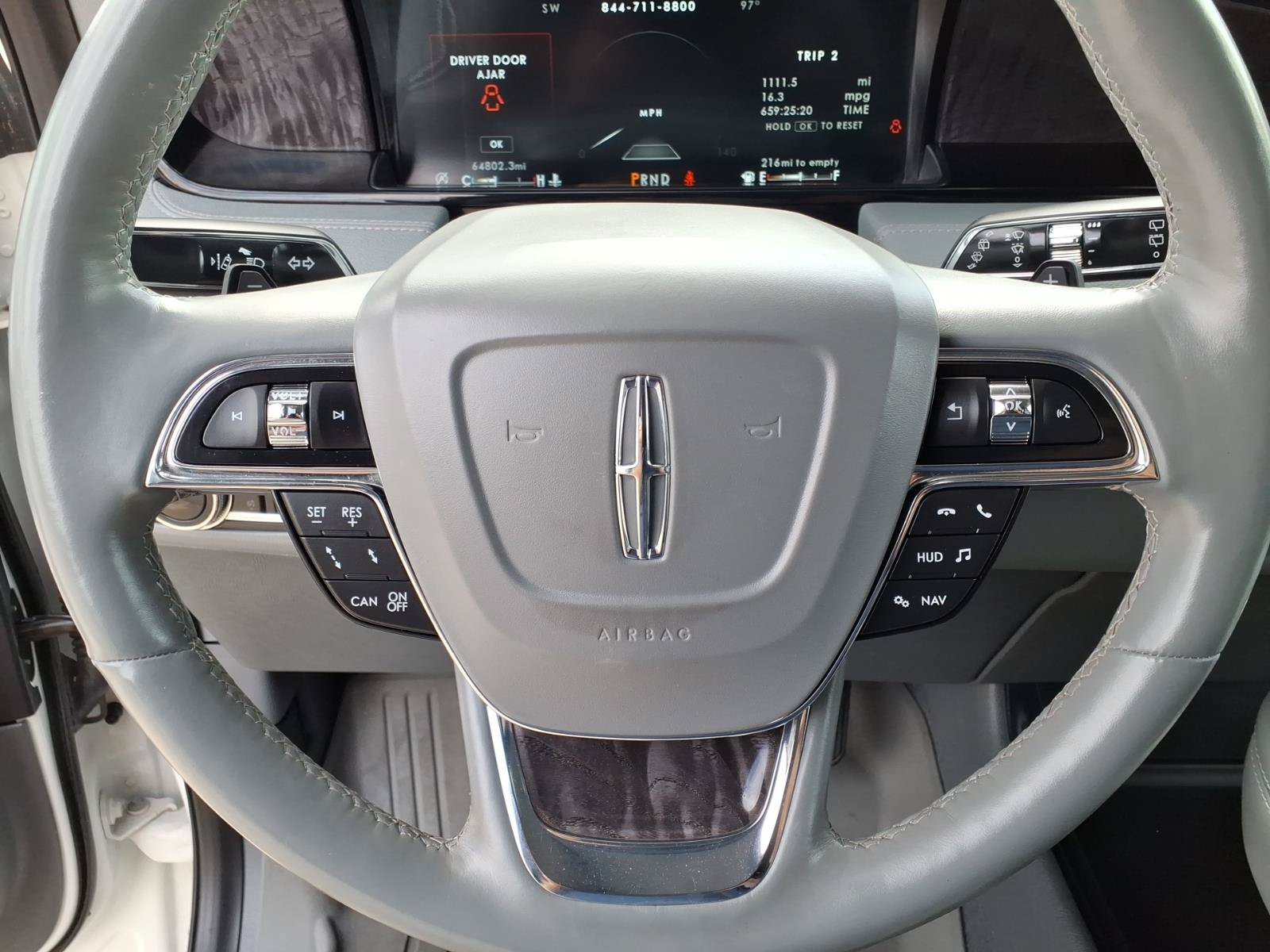 Used 2021 Lincoln Navigator L Reserve w/ Luxury Package AWD/4WD image 24