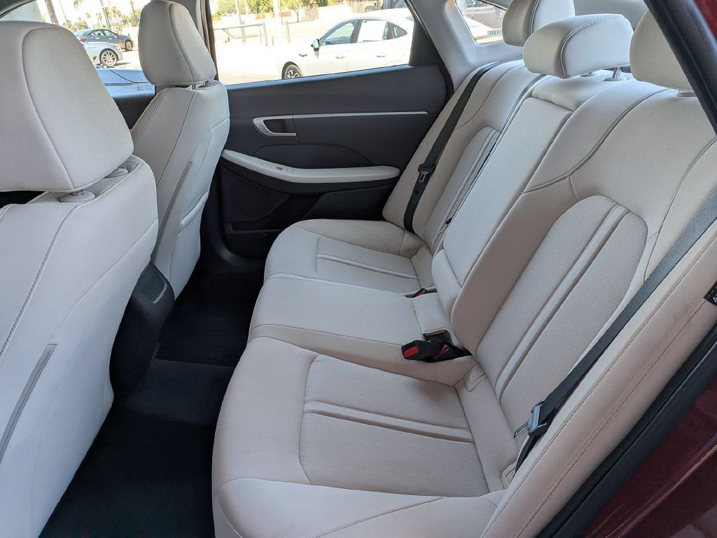 Used 2025 Hyundai Sonata SEL FWD image 24