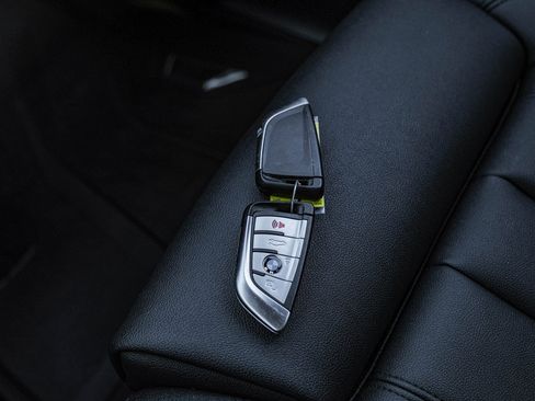 Used 2021 BMW X5 xDrive40i w/ Convenience Package image 52