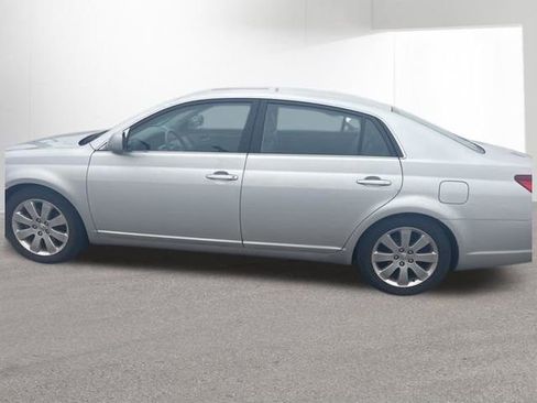 Used 2005 Toyota Avalon XLS image 20