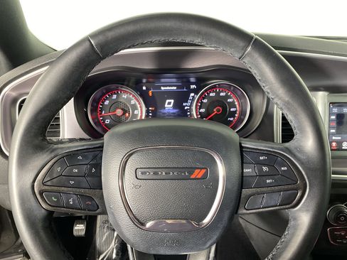 Used 2020 Dodge Charger SXT RWD image 19