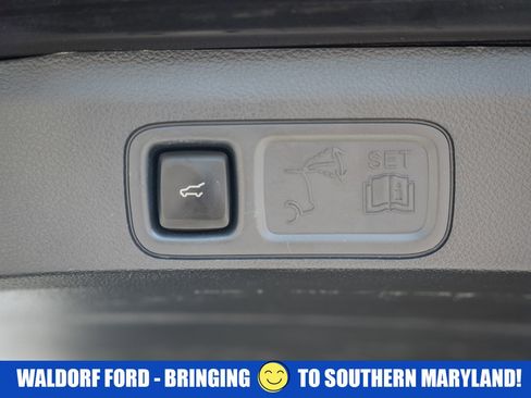Used 2024 Ford Expedition Max XLT image 13