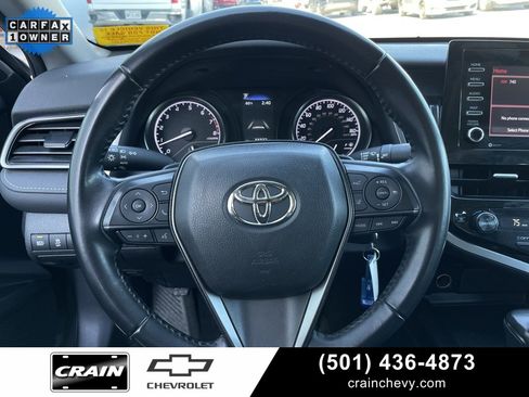 Used 2023 Toyota Camry SE image 14