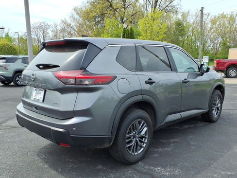 Used 2024 Nissan Rogue S AWD/4WD image 9