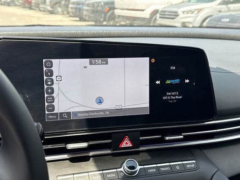 Used 2024 Hyundai Elantra Limited FWD image 22