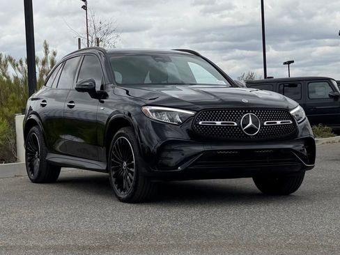 Used 2025 Mercedes-Benz GLC 350e 4MATIC image 6
