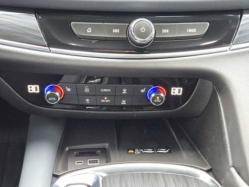 Certified 2024 Buick Enclave Essence w/ LPO, Floor Liner Package image 18