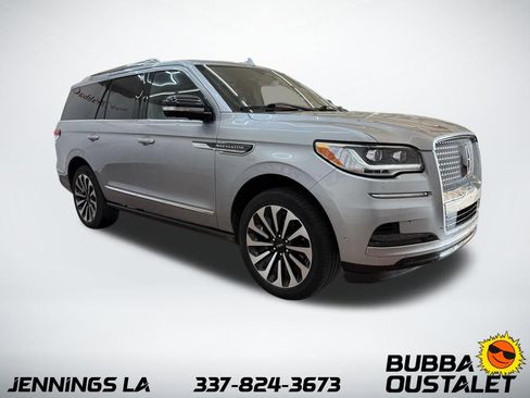 Used 2022 Lincoln Navigator Reserve RWD image 7