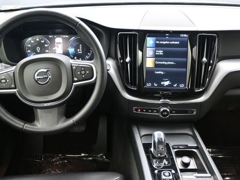 Used 2019 Volvo XC60 T8 Momentum w/ Premium Package AWD/4WD image 11