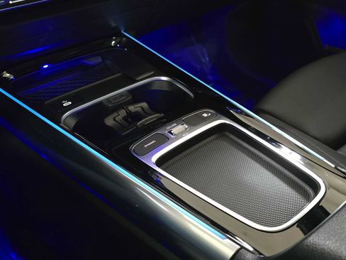 Certified 2025 Mercedes-Benz GLA 250 4MATIC image 31