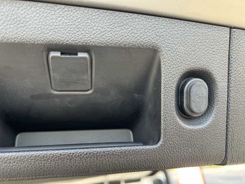 Used 2017 GMC Yukon SLE w/ Convenience Package image 23