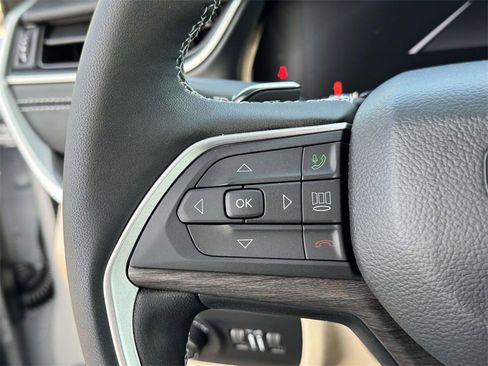 New 2025 Jeep Grand Cherokee Limited image 22